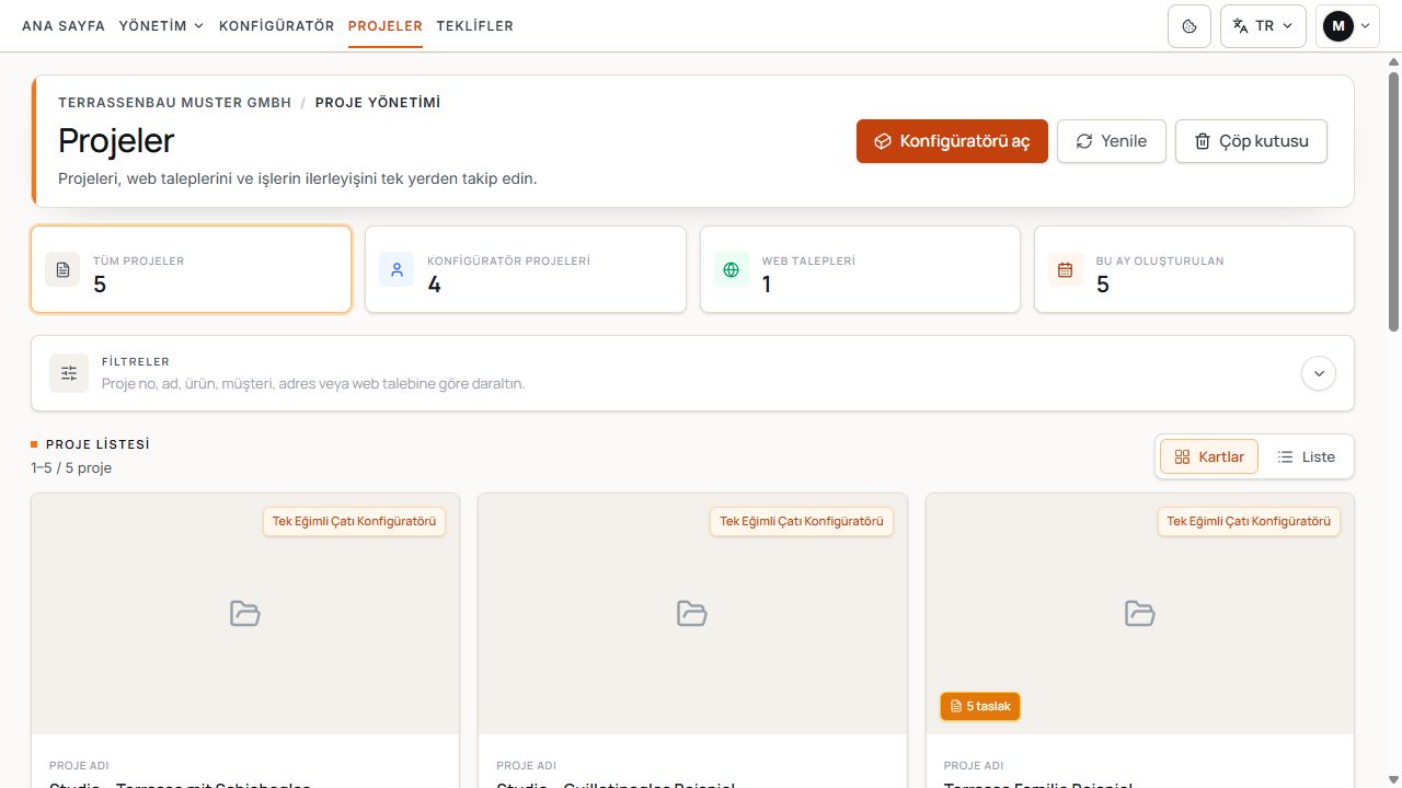 Arama, filtreler ve kayıtlı projelerin kartlarını içeren Proje Yönetimi.
